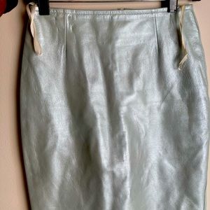Cache vintage leather skirt